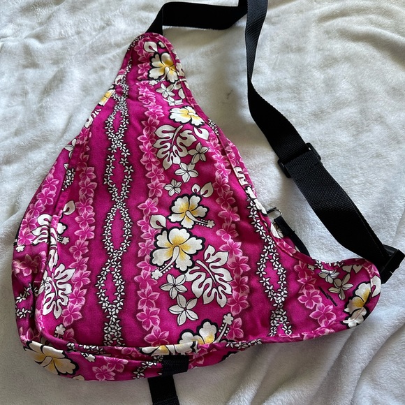 Local Design Made In Hawaii Pink Floral Shoulder Bag - Picture 7 of 7